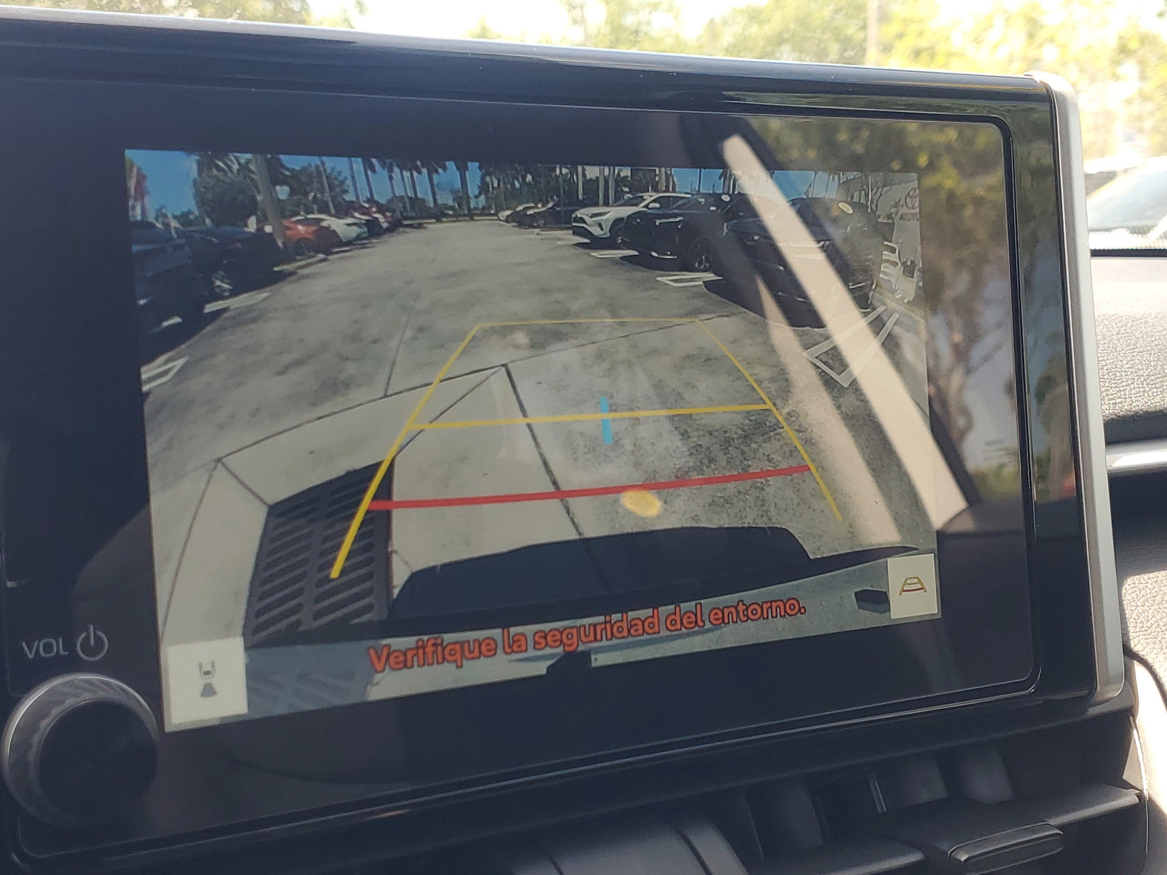 Used 2025 Ice Toyota XLE image 29