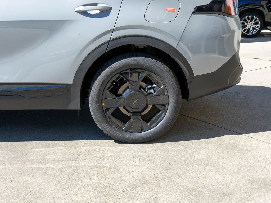 New 2026 Gray Kia X-Line image 28