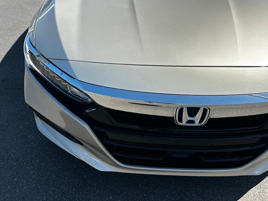 Used 2020 Gold Honda EX-L image 4