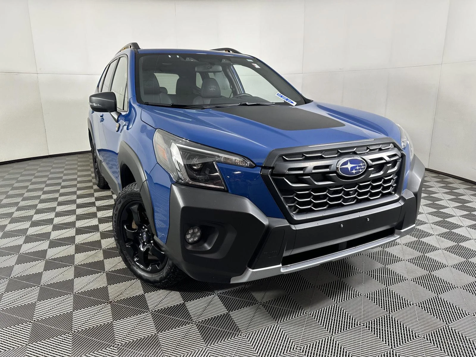Used 2024 Geyser Blue Subaru Wilderness image 18