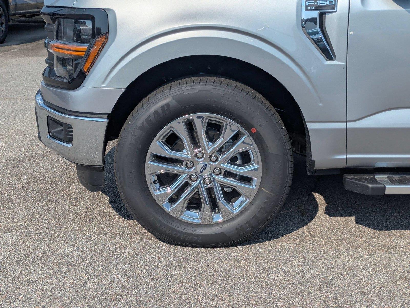 New 2026 Iconic Silver Metallic Ford XLT image 10