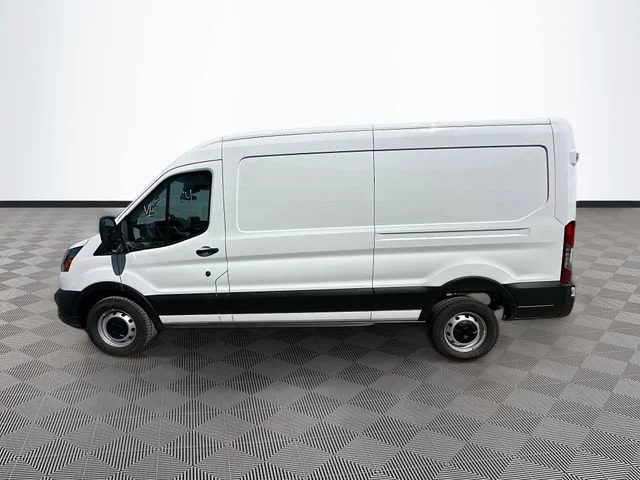 New 2026 Oxford White Ford Base image 3