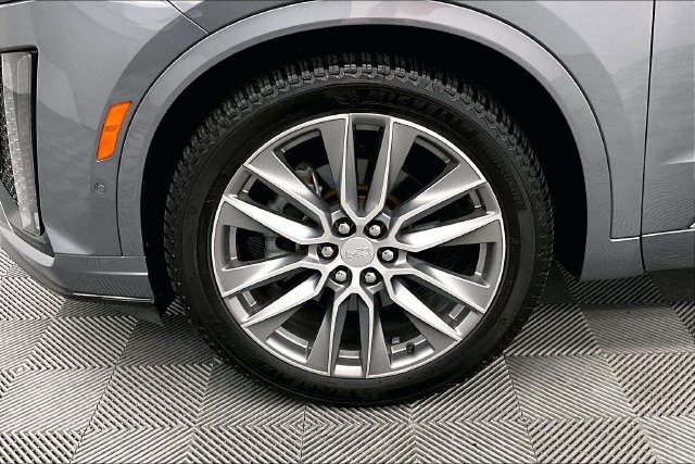 Used 2021 Satin Steel Metallic Cadillac Sport image 10