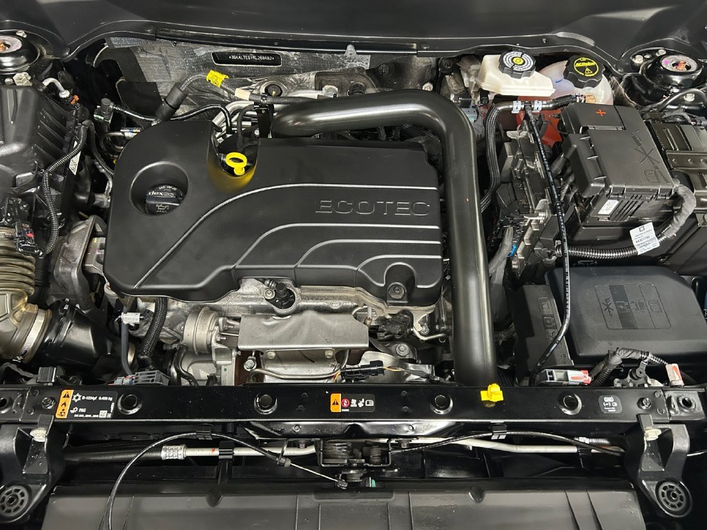 Used 2024 Black GMC SLE image 19