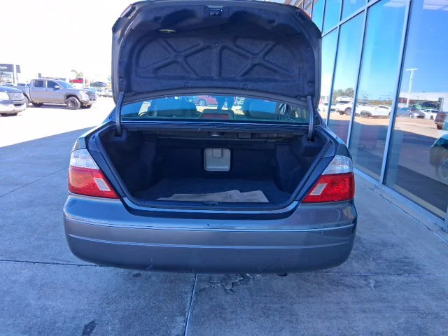 Used 2003  Toyota XLS image 7