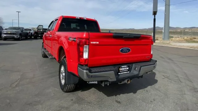 Used 2017 Race Red Ford Platinum image 7