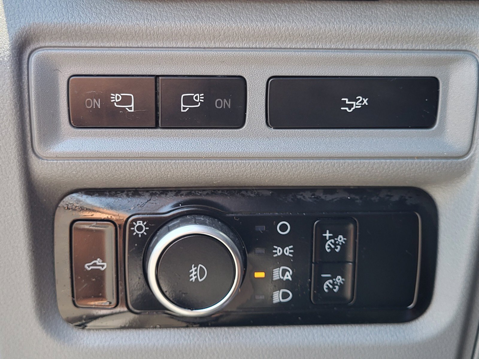 Used 2024 Black Ford XLT image 23