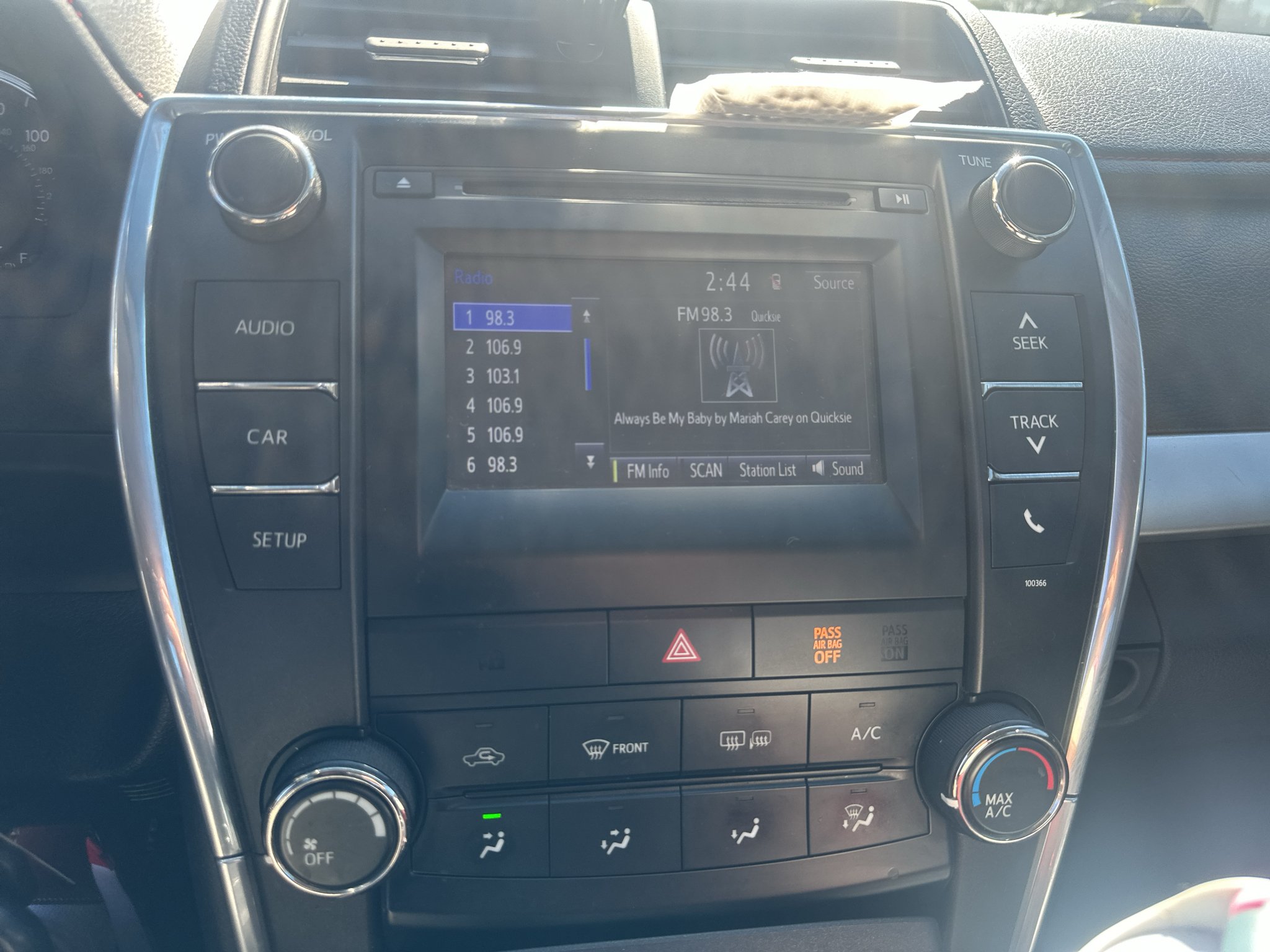 Used 2015 Cosmic Gray Mica Toyota SE image 6