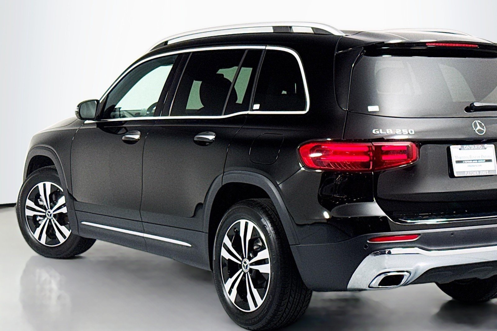Certified Used 2026 Night Black Mercedes-Benz GLB 250 image 16