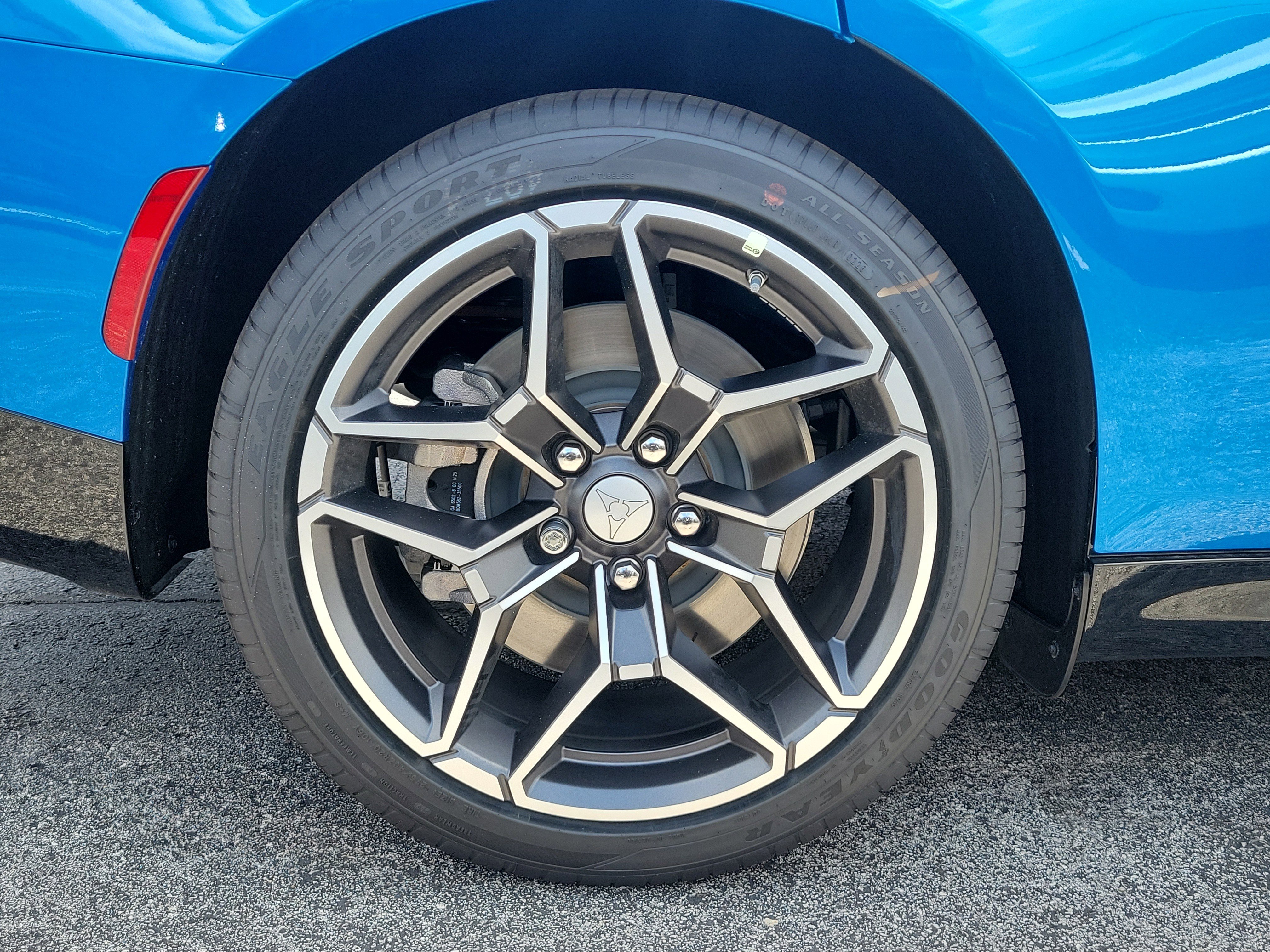 New 2026 Bludicrous Exterior Paint Dodge R/T image 4