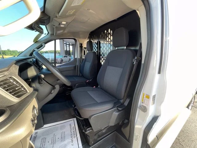 Used 2025 White Ford Base image 15