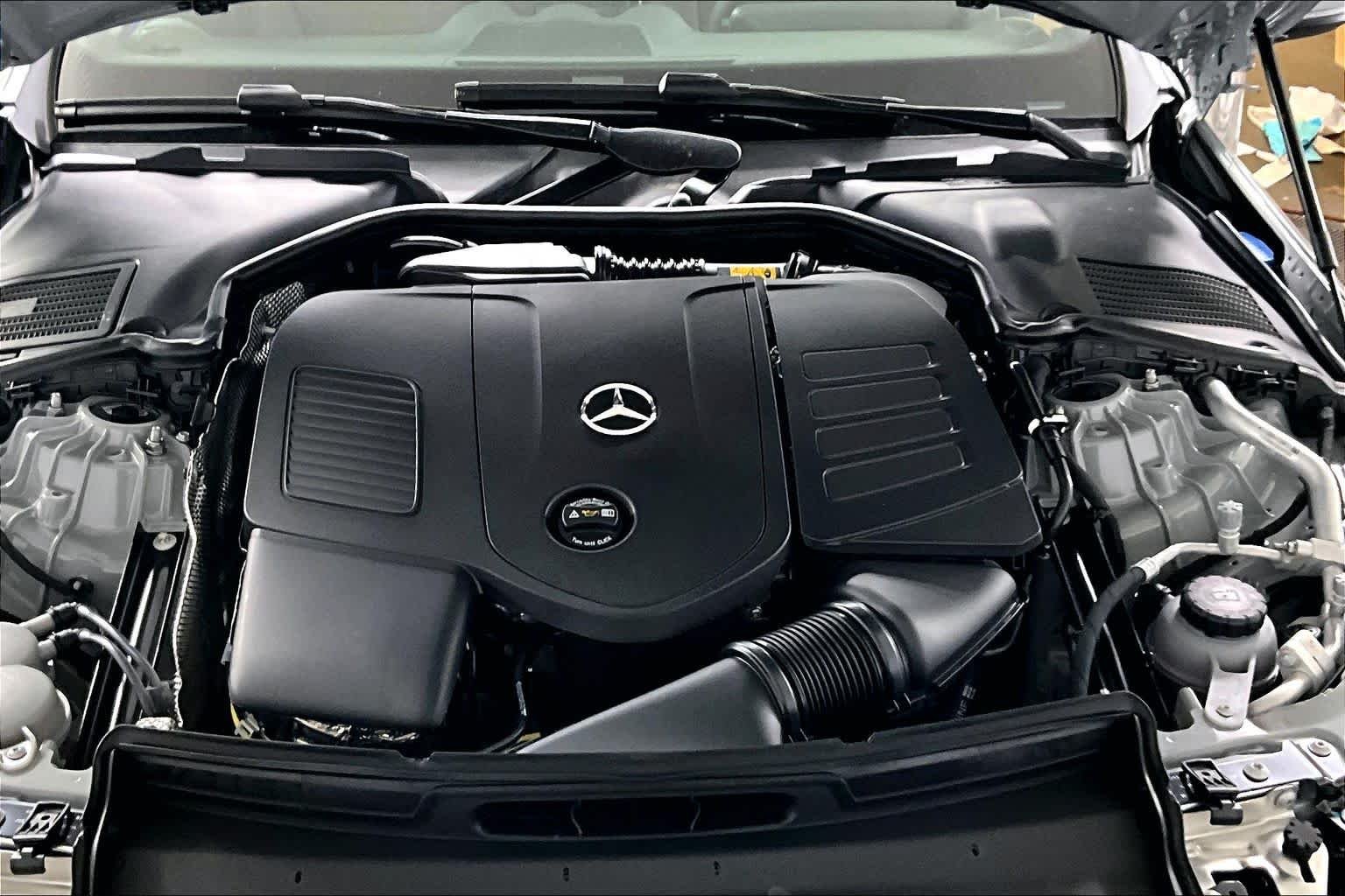 New 2026 MANUFAKTUR Alpine Grey Mercedes-Benz C 300 image 15