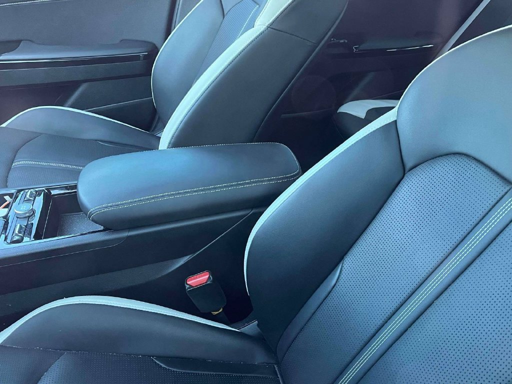 Used 2025 Red Kia GT-Line image 5