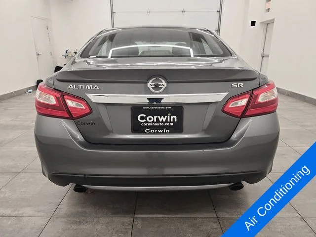 Used 2016 Gun Metallic Nissan 2.5 SR image 4