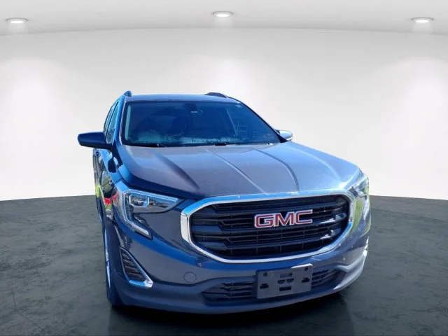 Used 2019 Blue GMC SLE image 9