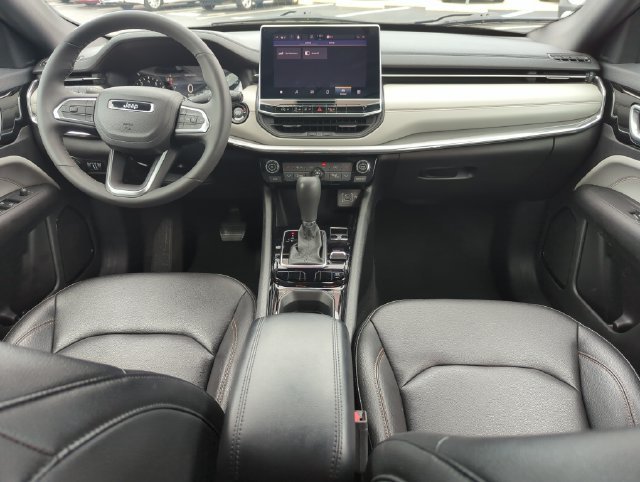 Used 2024 Gray Jeep Limited image 23