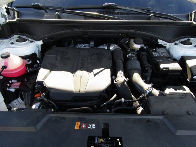 Used 2025 White Hyundai Calligraphy image 30