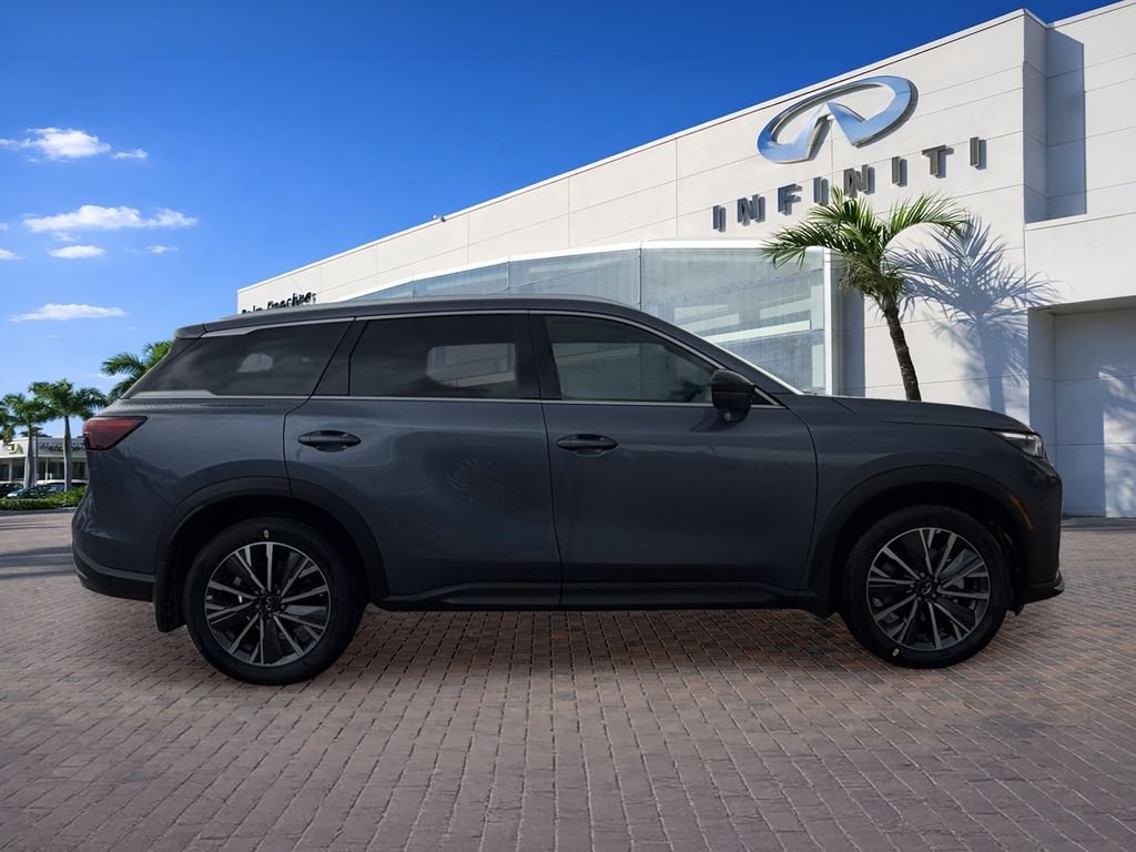 New 2027 MOONBOW BLUE INFINITI Luxe FWD image 8