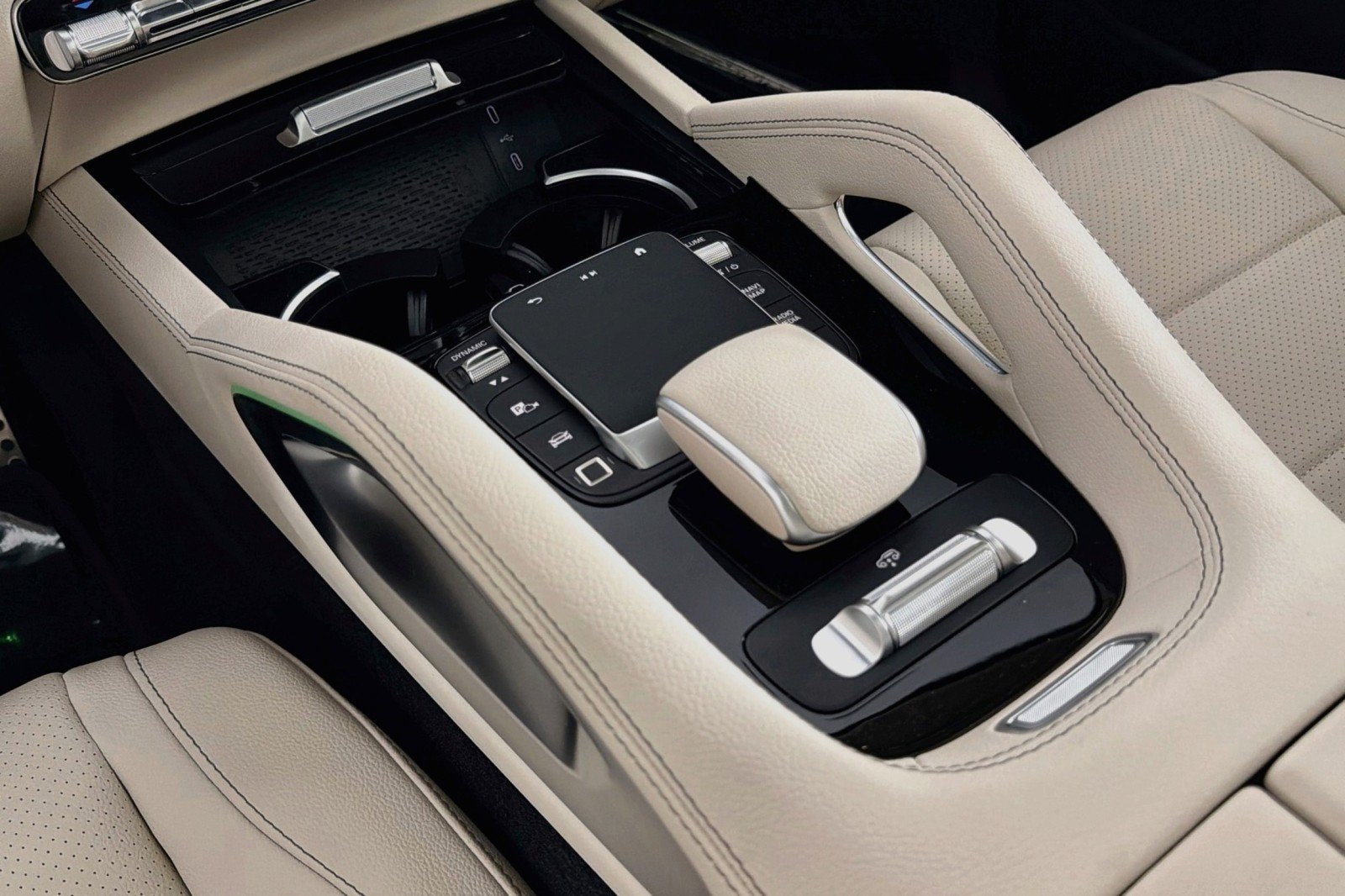 New 2026 Polar White Mercedes-Benz GLS 450 4MATIC® SUV image 5