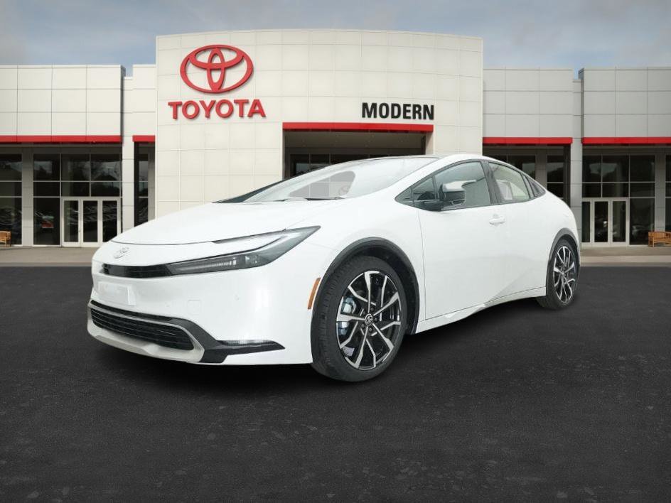 New 2026 Wind Chill Pearl Toyota XSE Premium image 6