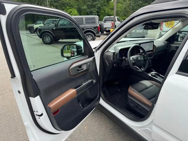 Used 2025 White Ford Outer Banks image 14