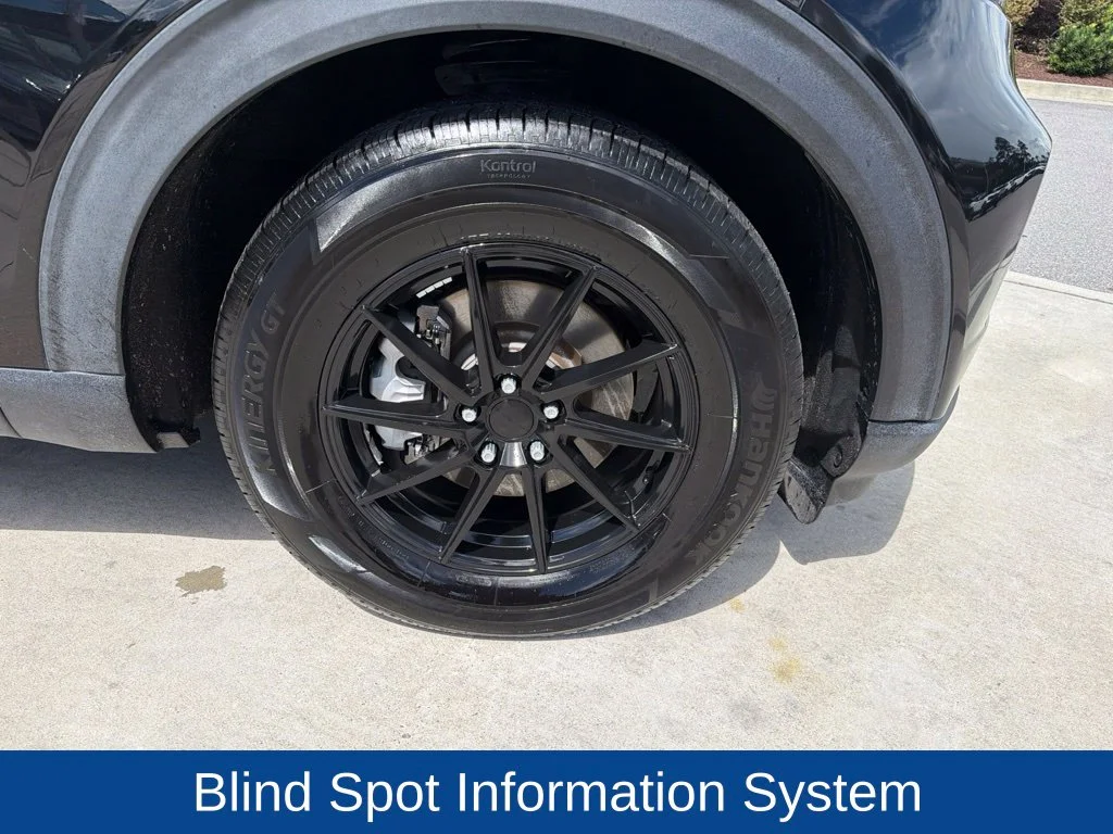 Certified Used 2023 Agate Black Metallic Ford XLT image 12