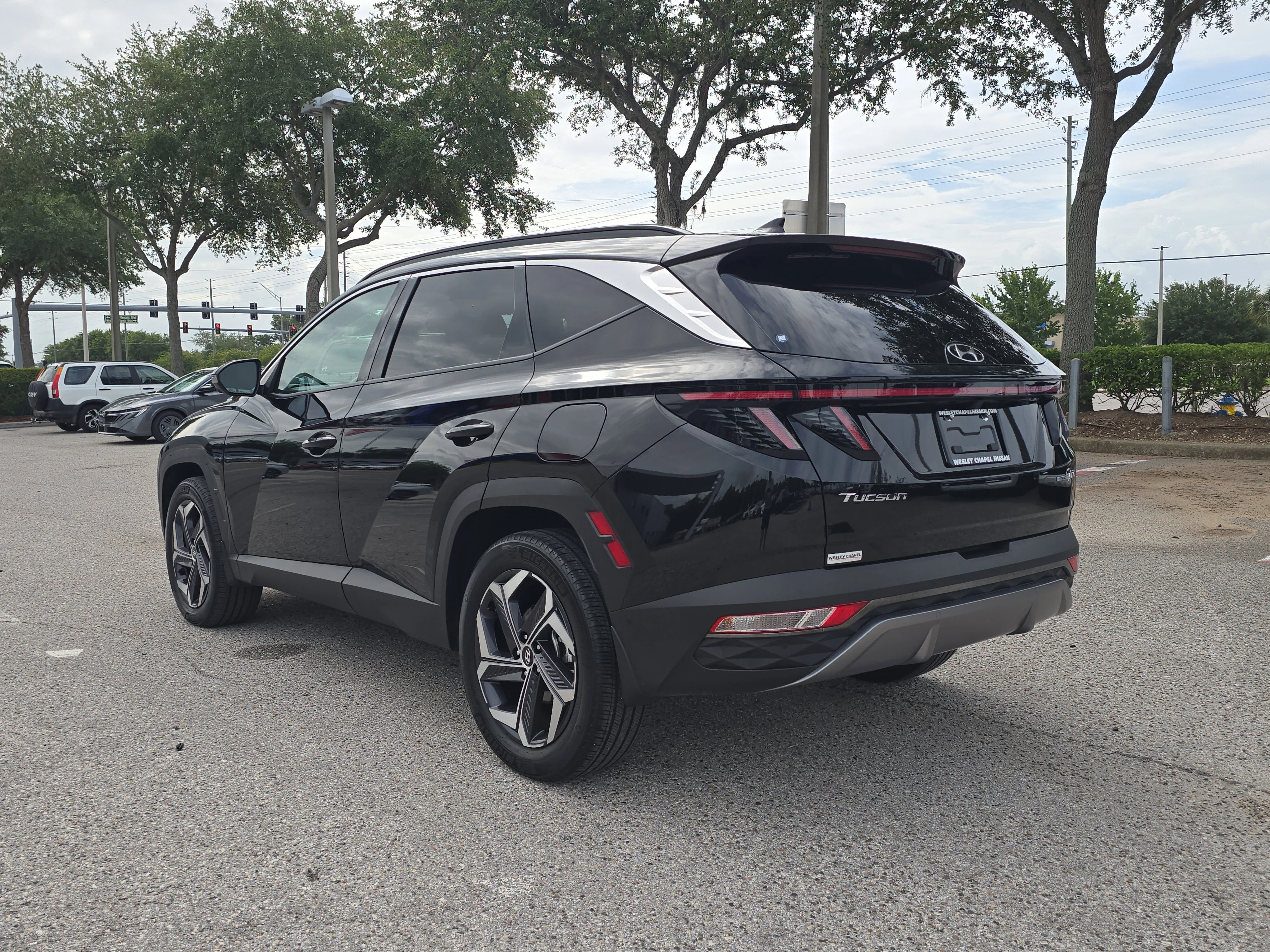 Used 2024 Black Pearl Hyundai Limited image 6