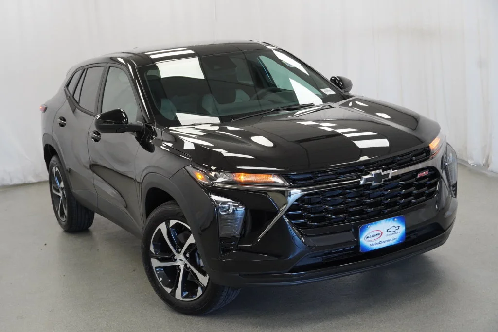New 2026 Mosaic Black Metallic Chevrolet 1RS image 40