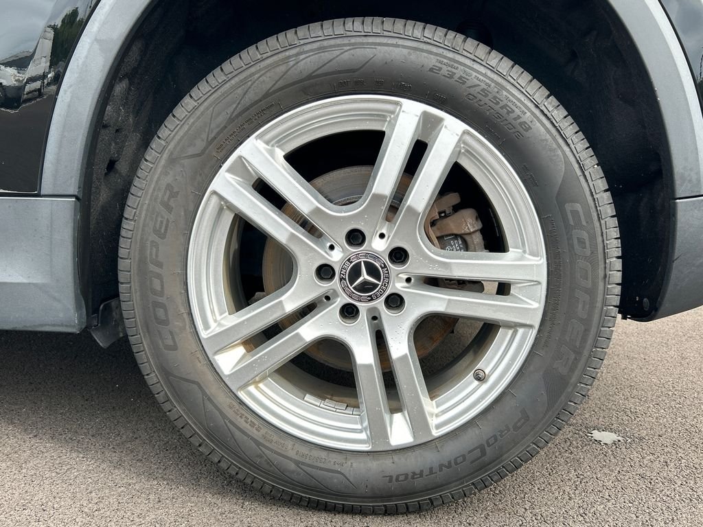 Used 2023 Black Mercedes-Benz GLA 250 image 34