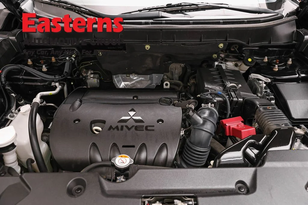Used 2022 Black Mitsubishi 2.0 ES image 7