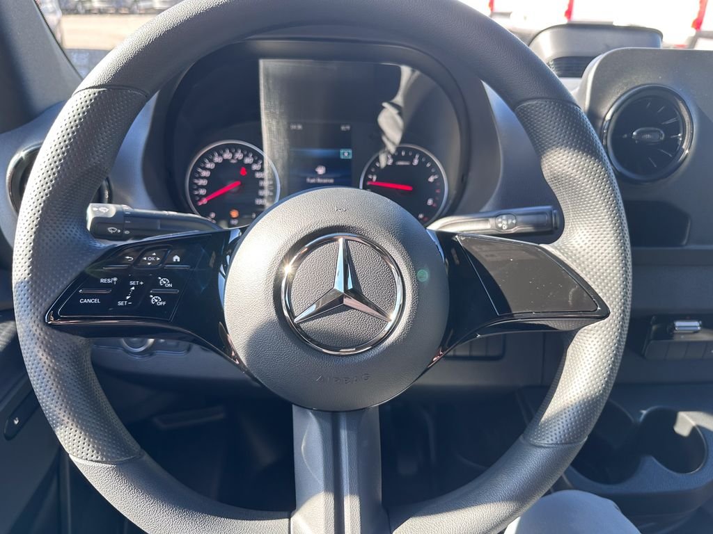 New 2026 Arctic White Mercedes-Benz Cargo 170 WB image 17
