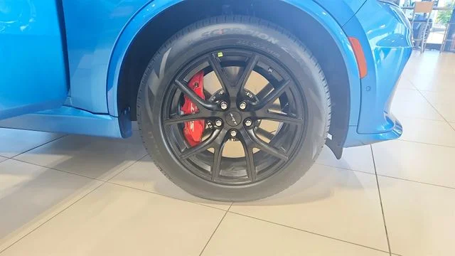 New 2027 B5 Blue Exterior Paint Dodge SRT Hellcat Jailbreak image 9