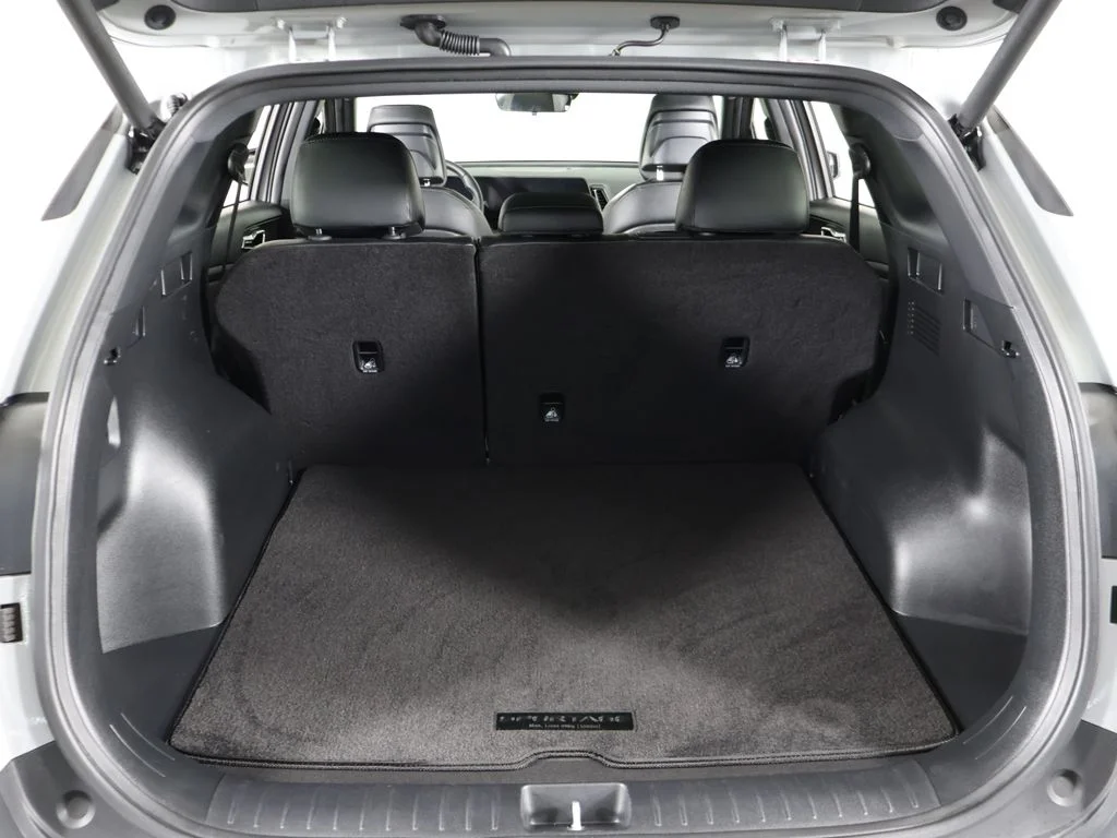 Certified Used 2025 Gray Kia X-Line image 20