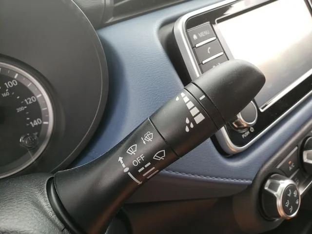 2025 Nissan Versa Sedan SV - Photo 21