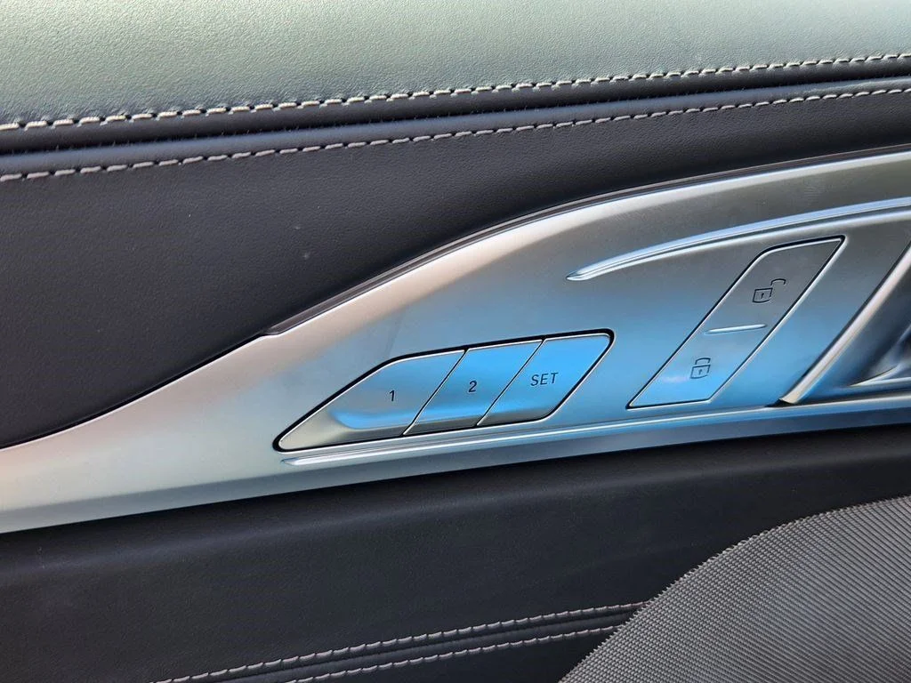 Used 2026 Black Sapphire Metallic BMW 840i image 19