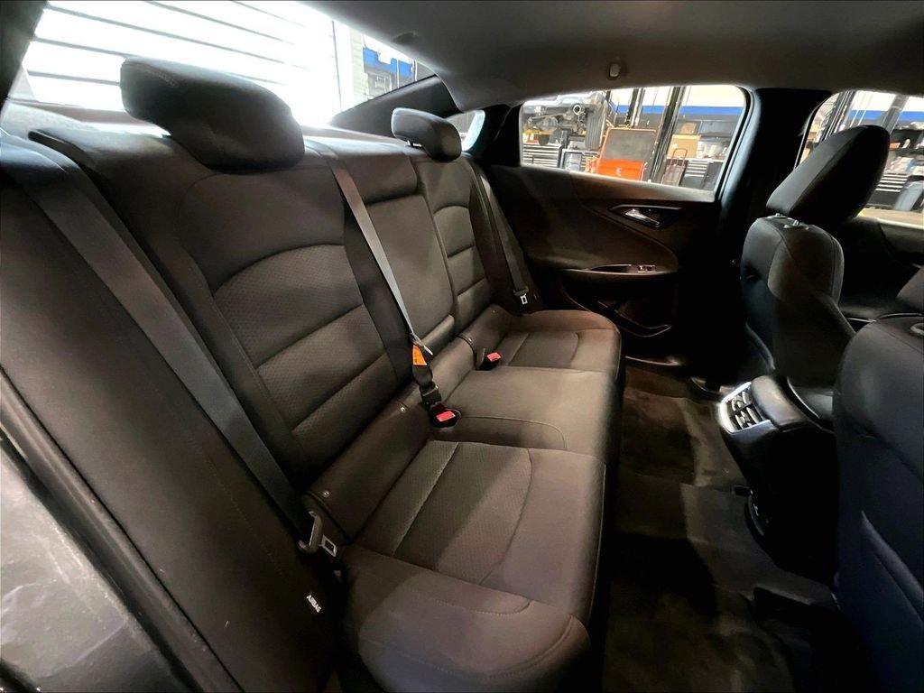 Used 2018 Gray Chevrolet LT image 16