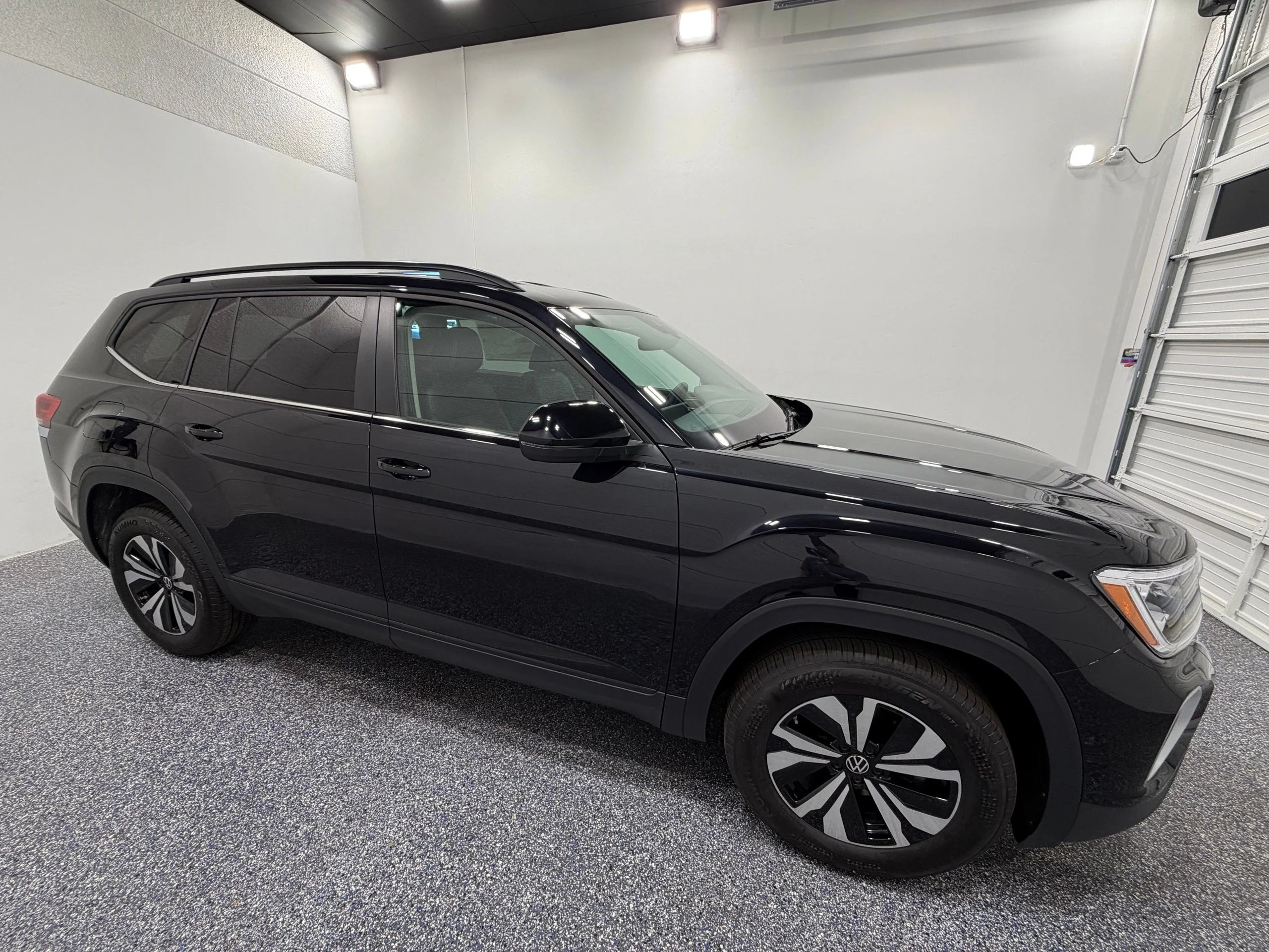 New 2026 Black Volkswagen 2.0T SE image 8