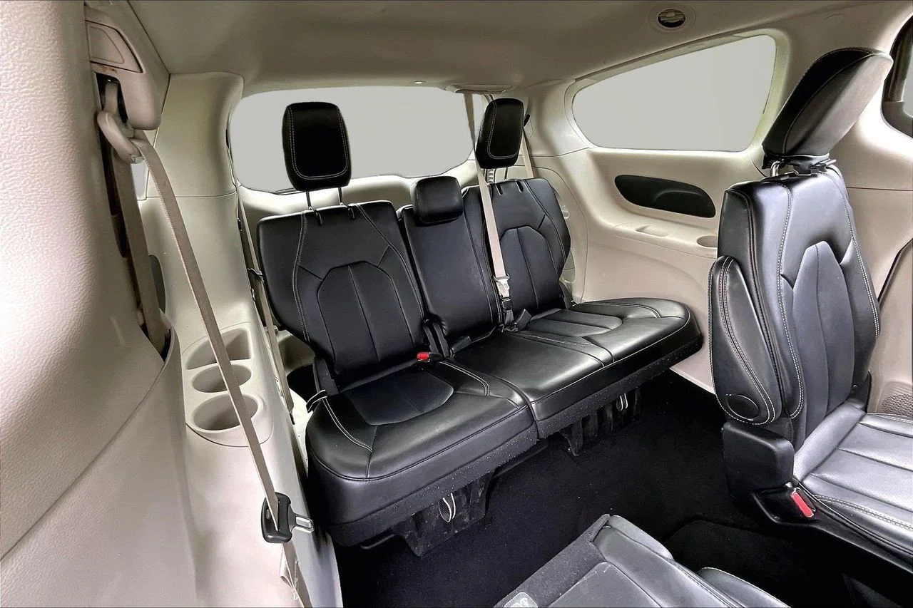 Certified Used 2024 Black Chrysler Touring L image 24