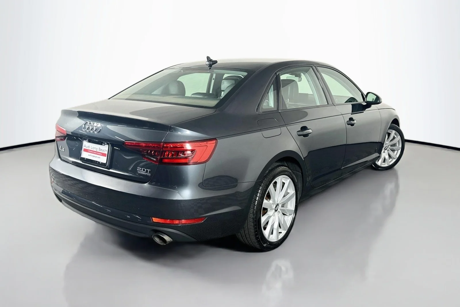 Used 2017 Manhattan Gray Metallic Audi Premium image 13