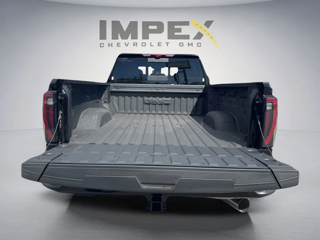 Used 2026 Onyx Black GMC AT4 image 32