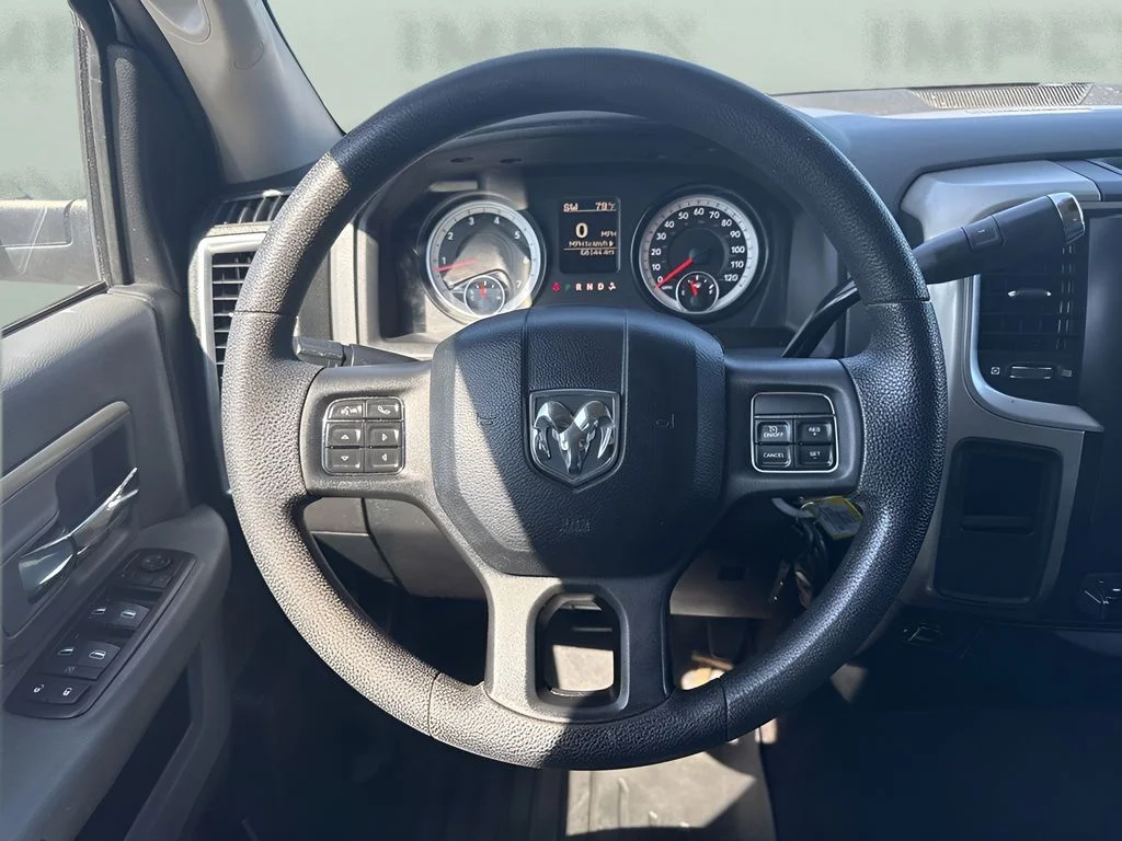 Used 2014 White Ram SLT image 12