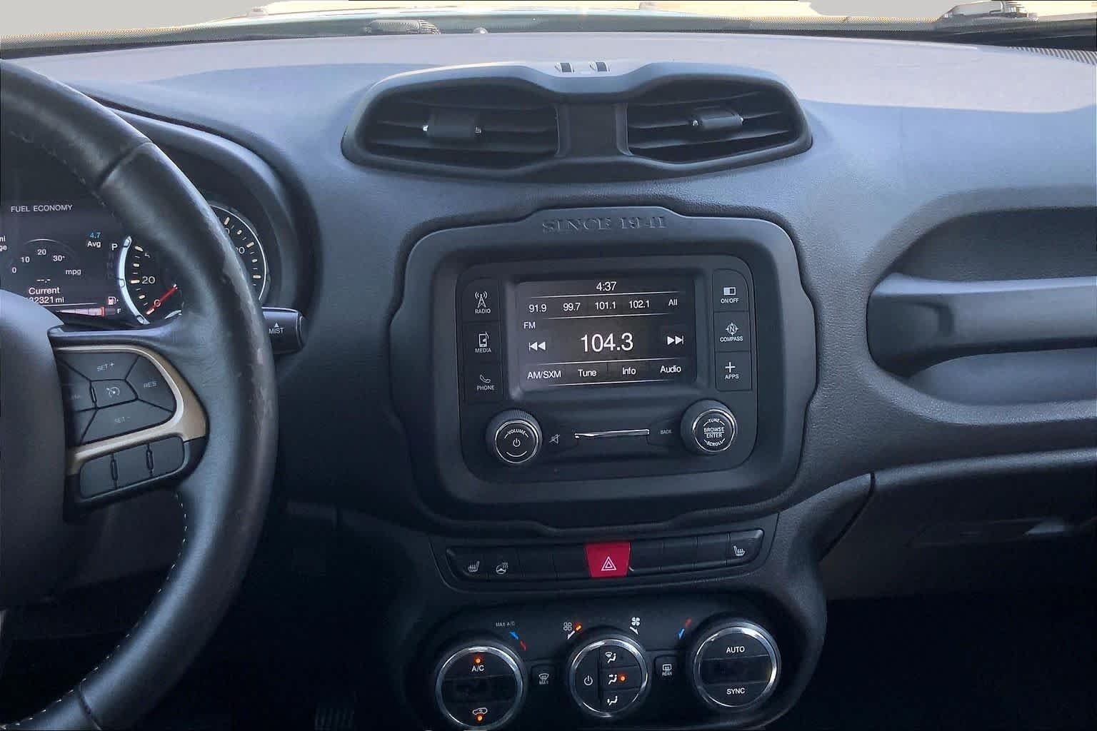 Pre-Owned 2017 Jeep Renegade Limited