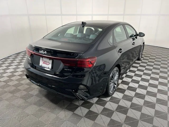 Used 2023 Black Kia GT-Line image 7