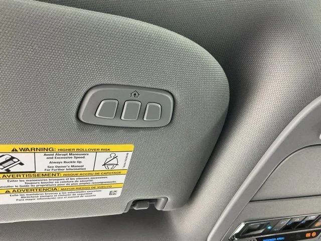 Certified Used 2025  Ford Lariat image 26