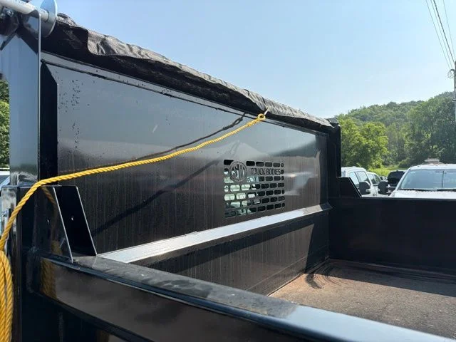 New 2026 Oxford White Ford F-550® XL image 42