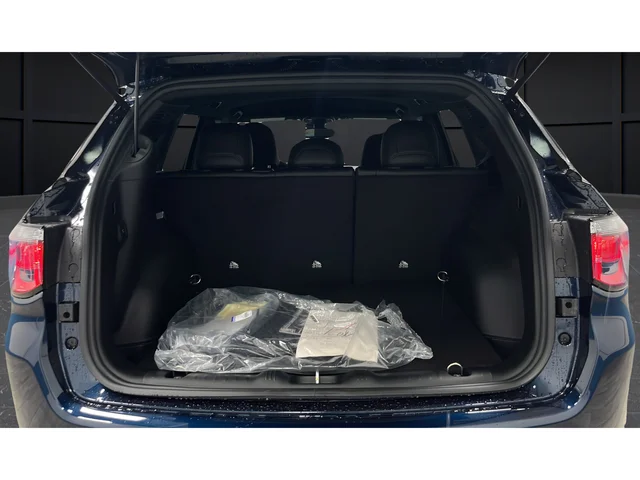 New 2026 Fathom Blue Pearl Coat Jeep Latitude image 24