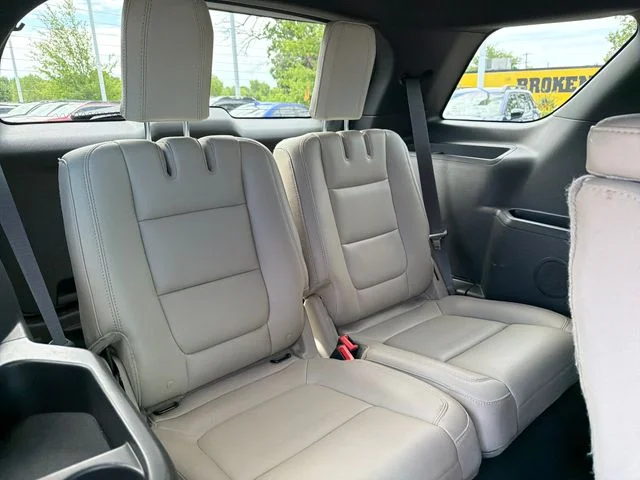 Used 2015 White Ford XLT image 28