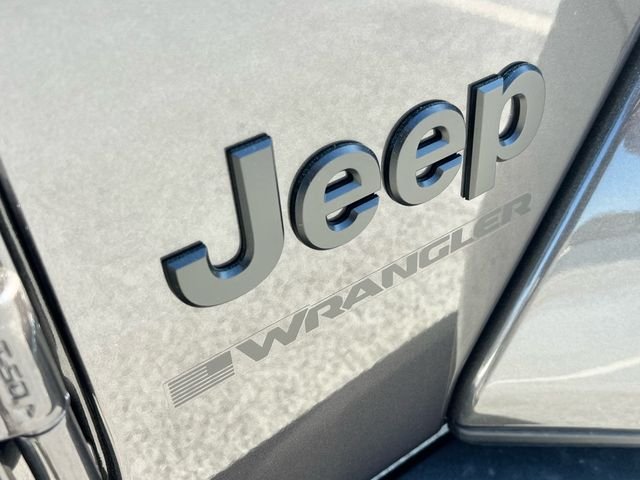 2025 Jeep Wrangler 4-Door Sahara - Photo 22