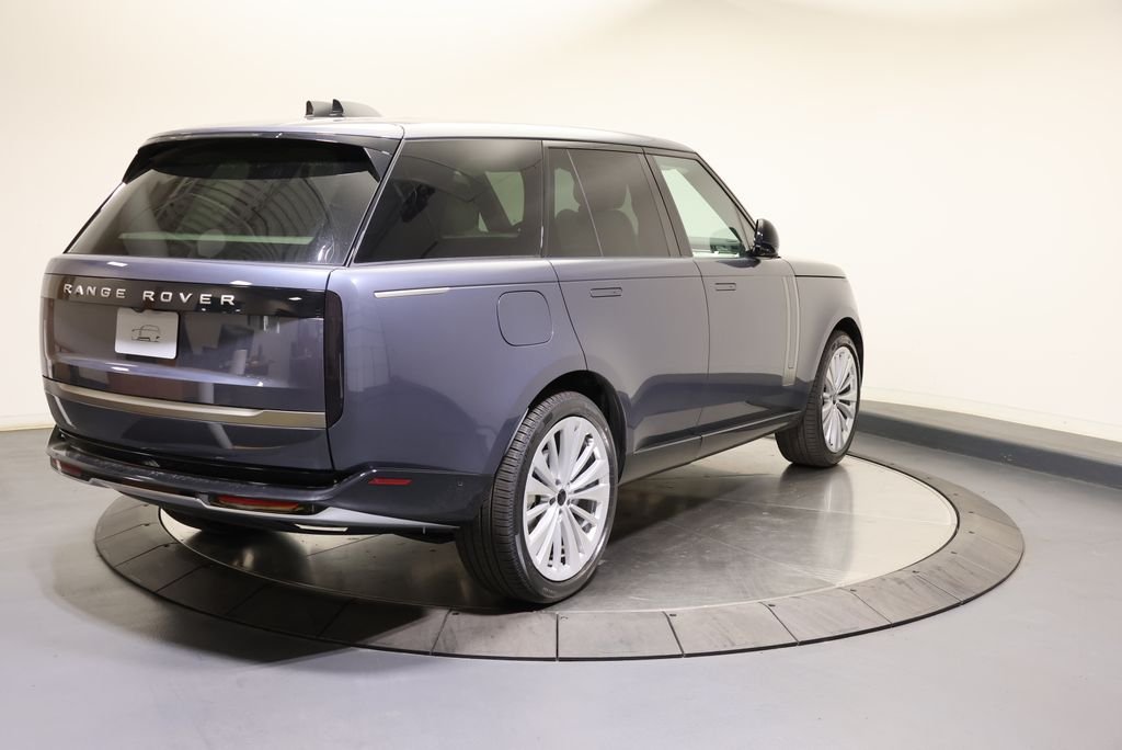 New 2026 Varesine Blue Land Rover SE image 5