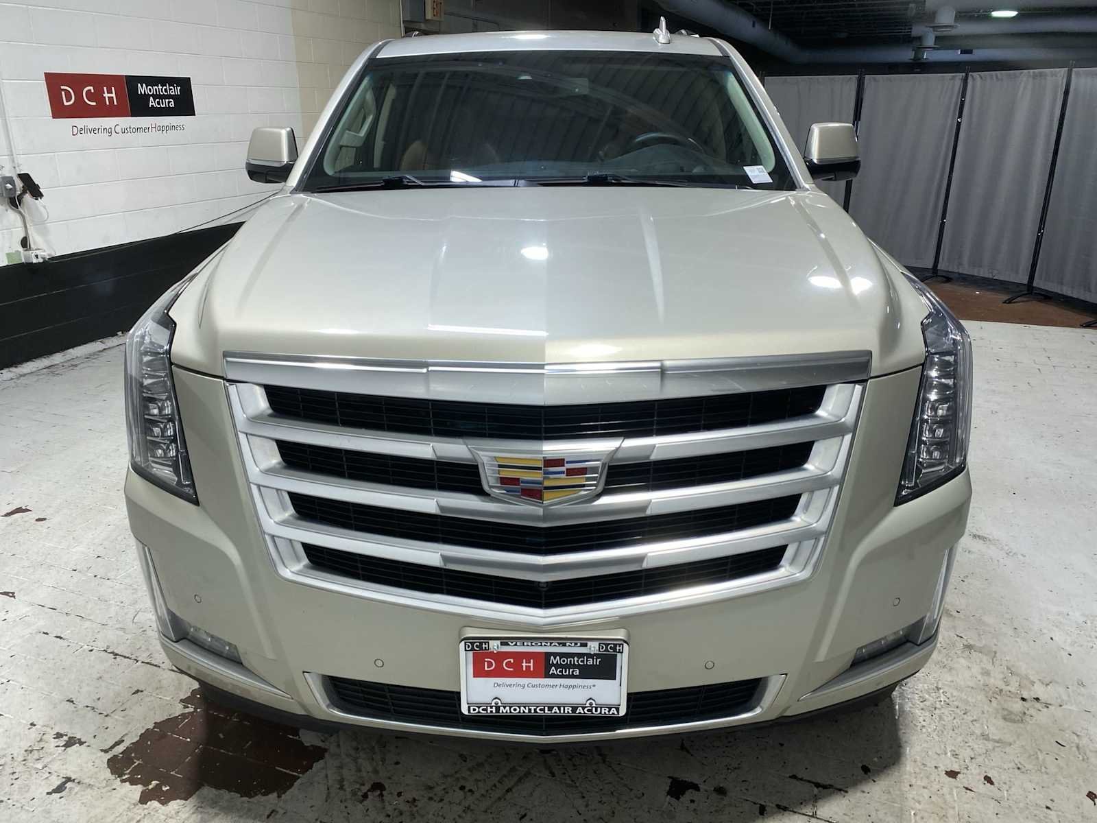 Used 2016 Silver Coast Metallic Cadillac Luxury Collection image 6